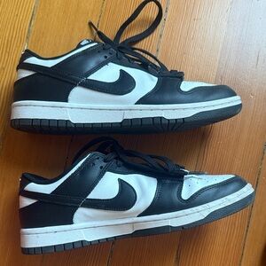 Nike panda dunks